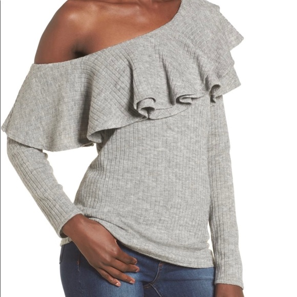 STOREE Ruffle One Shoulder Sweater - Picture 2 of 7